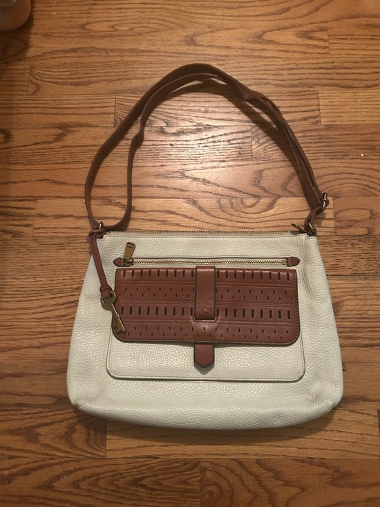 Fossil Handbags - Fossil Women’s Tan Cream Retro/Vintage Inspired Classic Minimalist Shoulder Bag